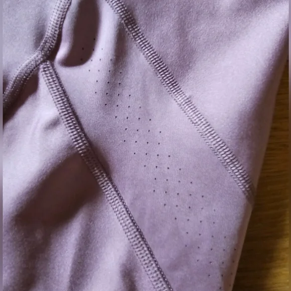 Under Armour Mauve Heat Gear Mid Rise Crop Compression Pants Women's Size Medium - Picture 5 of 12